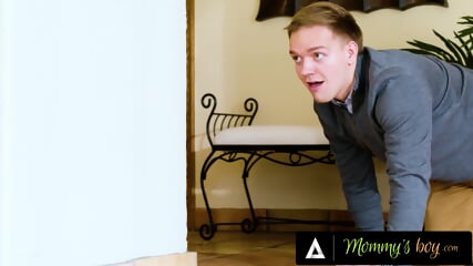 MOMMY'S BOY Perv Residential Security Guard Is Caught Watching MILF Lauren Phillips Masturbating MOMMY'S BOY Perv Residential Security Guard Is Caught Watching MILF Lauren Phillips Masturbating
