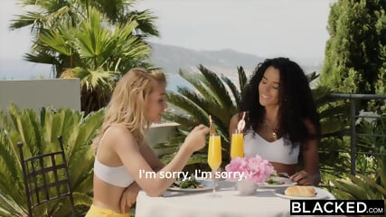 BLACKED Kelly Shares Her BF's Huge BCC With Sexy Bestie Mia
