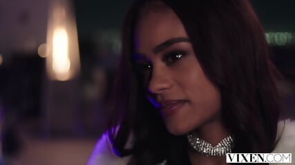 VIXEN Seductress Scarlit On The Prowl Finds Ariana & Manuel