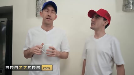 BRAZZERS Louise Lee Rewards The Housepainters She Hired With A Paint Her Face With Cum