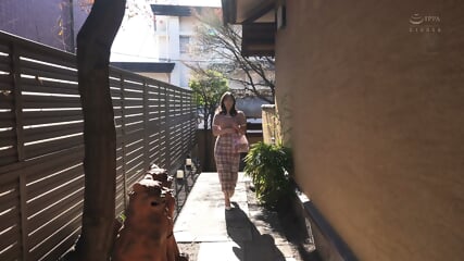 JU R094 Miu Nakamura (English Sub) (Reduce Mosaic)