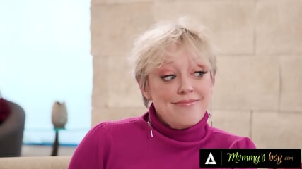 MOMMY'S BOY Cuckold Sophia Sterling Masturbates While Watching BF Fuck Her Stepmom Dee Williams