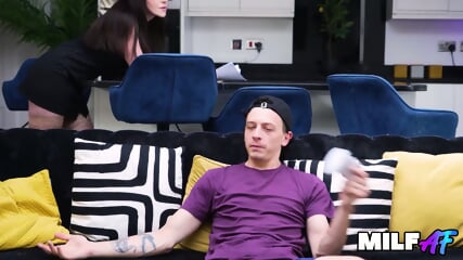 Milf Af Busty Jessica Sin Makes Lazy Stepson Eat Her Pussy For Dinner
