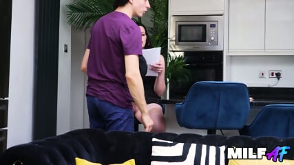 Milf Af Busty Jessica Sin Makes Lazy Stepson Eat Her Pussy For Dinner